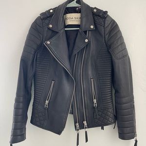 Boda Skins Kay Michaels